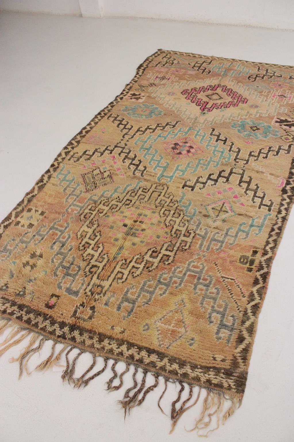 Vintage area moroccan rug - peach, turquoise - Boujad - 4.7-5.5x9.8feet / 145-169x301cm