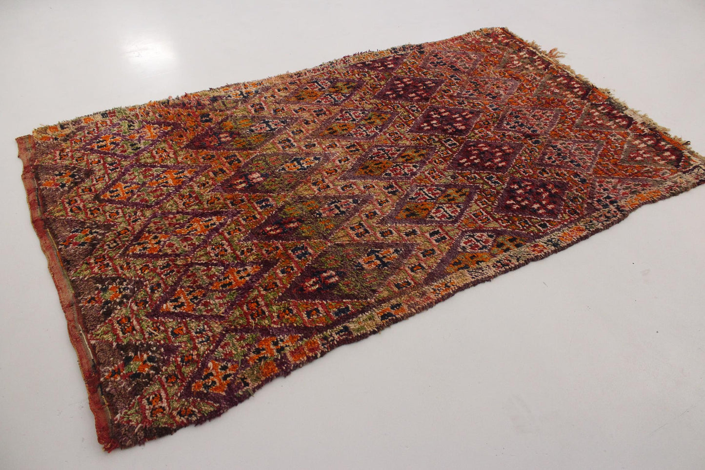 Vintage area moroccan rug - purple, orange - Beni Mguild - 6x10.5feet / 185x320cm